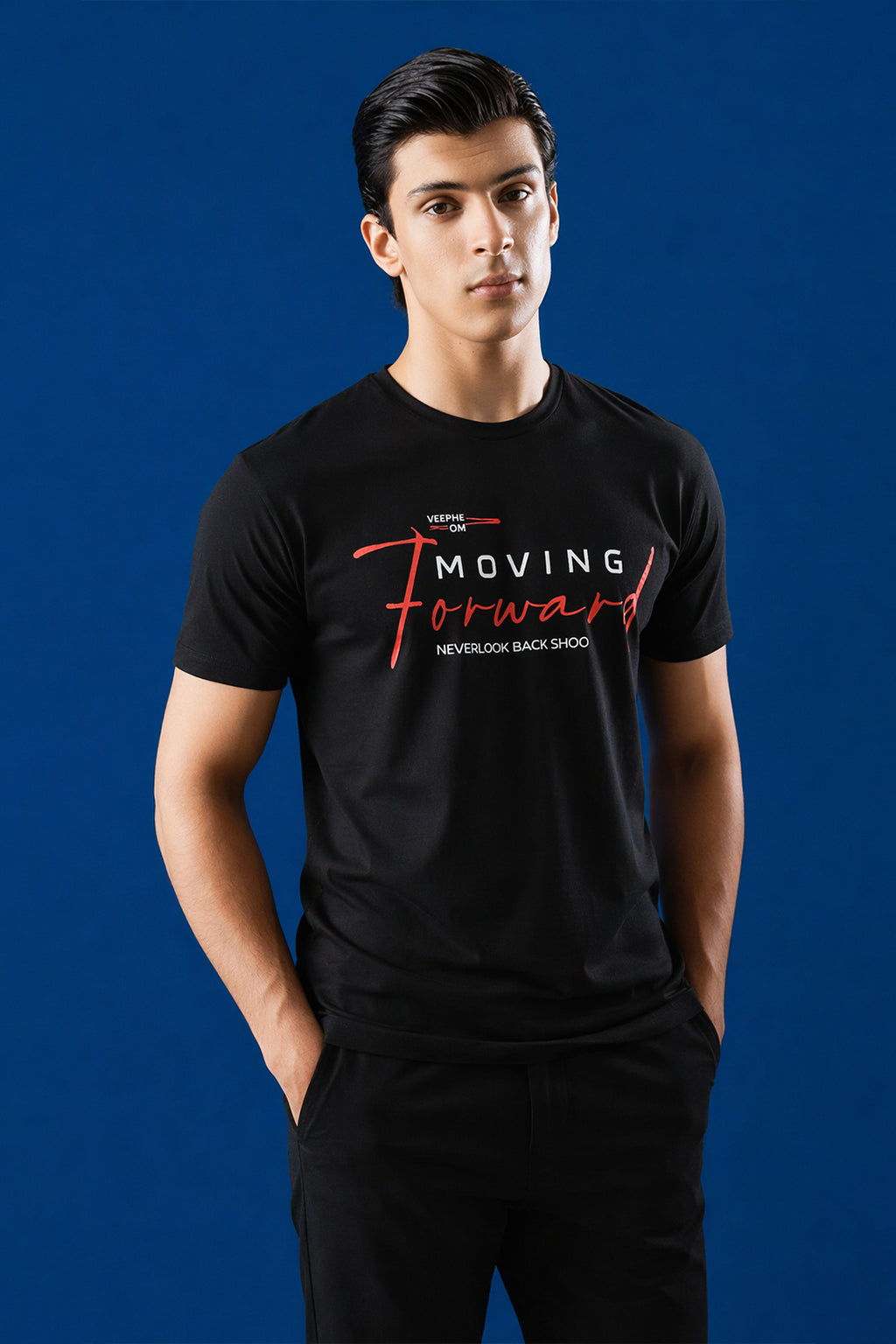 BLACK "MOVING FORWARD" PRINT T-SHIRT FOR MEN Main image
