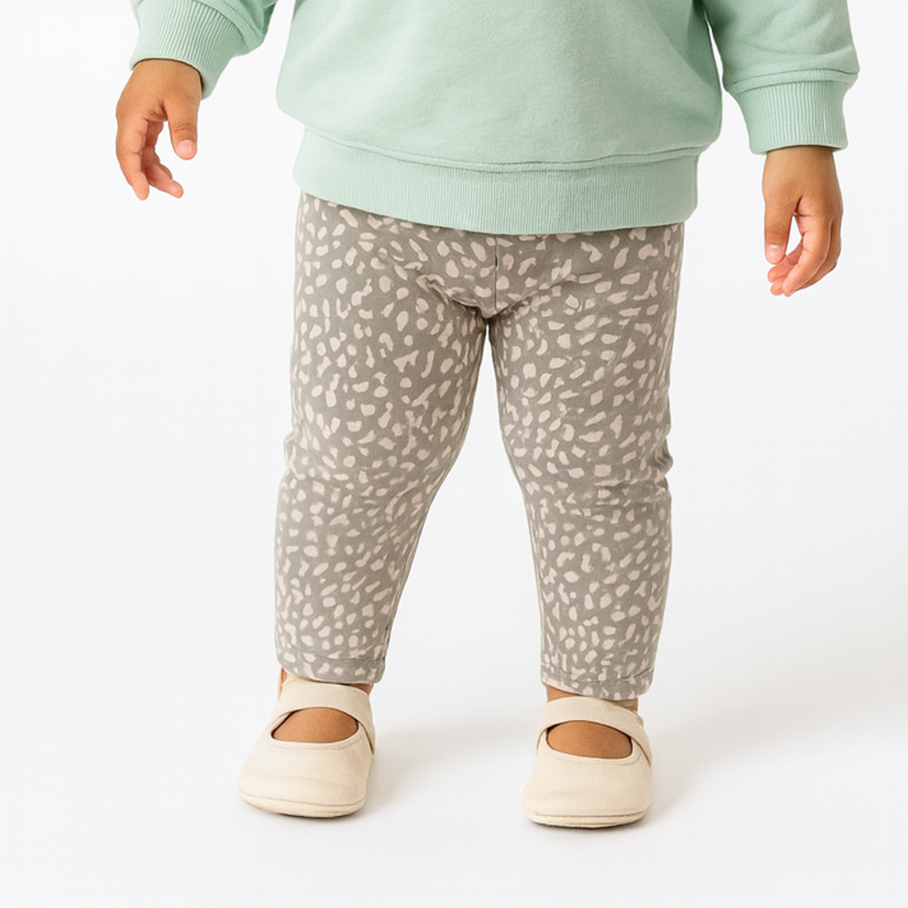 NEW GREY WITH WHITE SPOTS PRINTED TIGHTS FOR GIRLS Main image