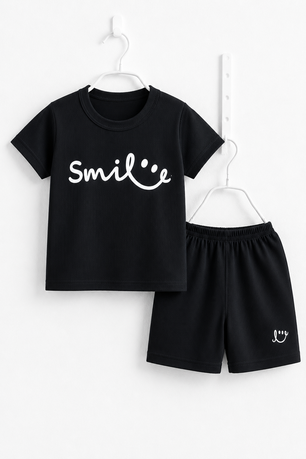 Black Smile Print Ribbed Linen Fabric Suit For Summers