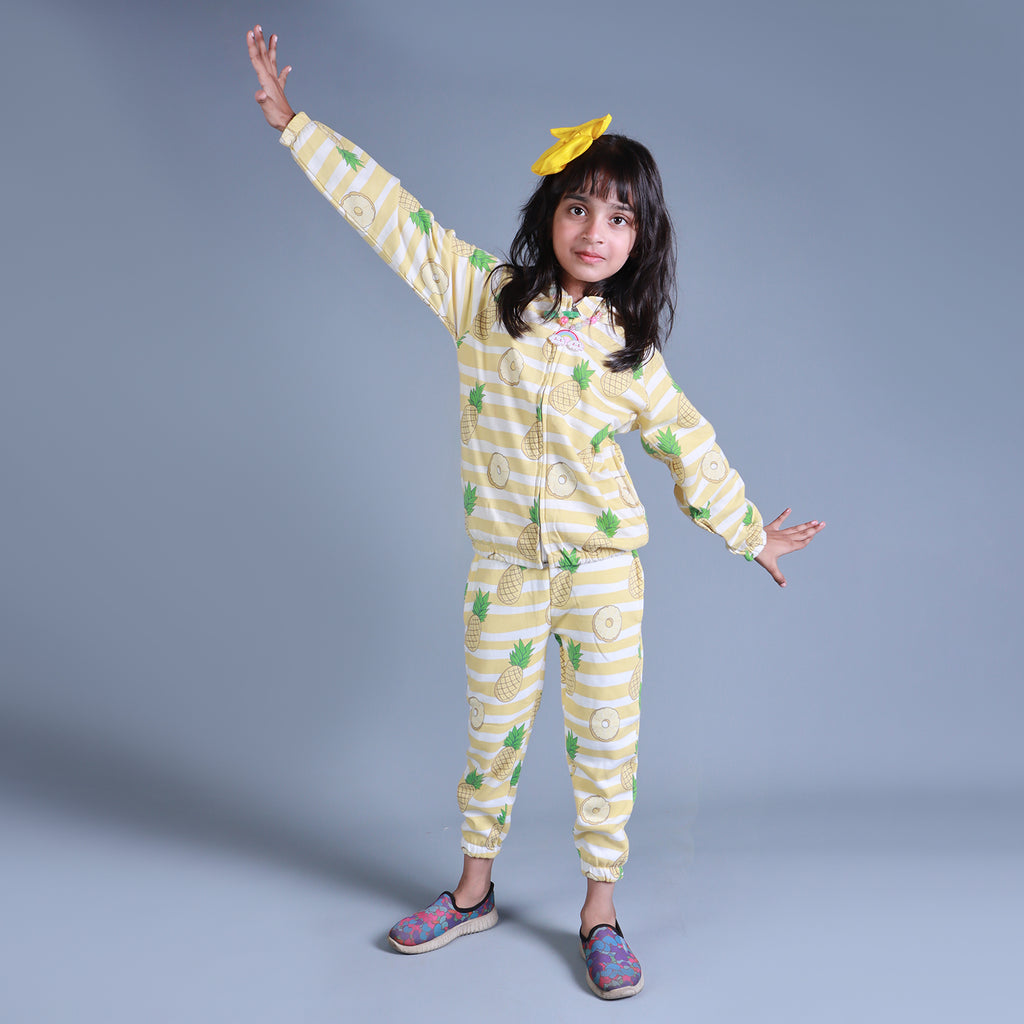 YELLOW HOODIE PINEAPPLE PRINTED TERRY FABRIC SUIT FOR WINTERS