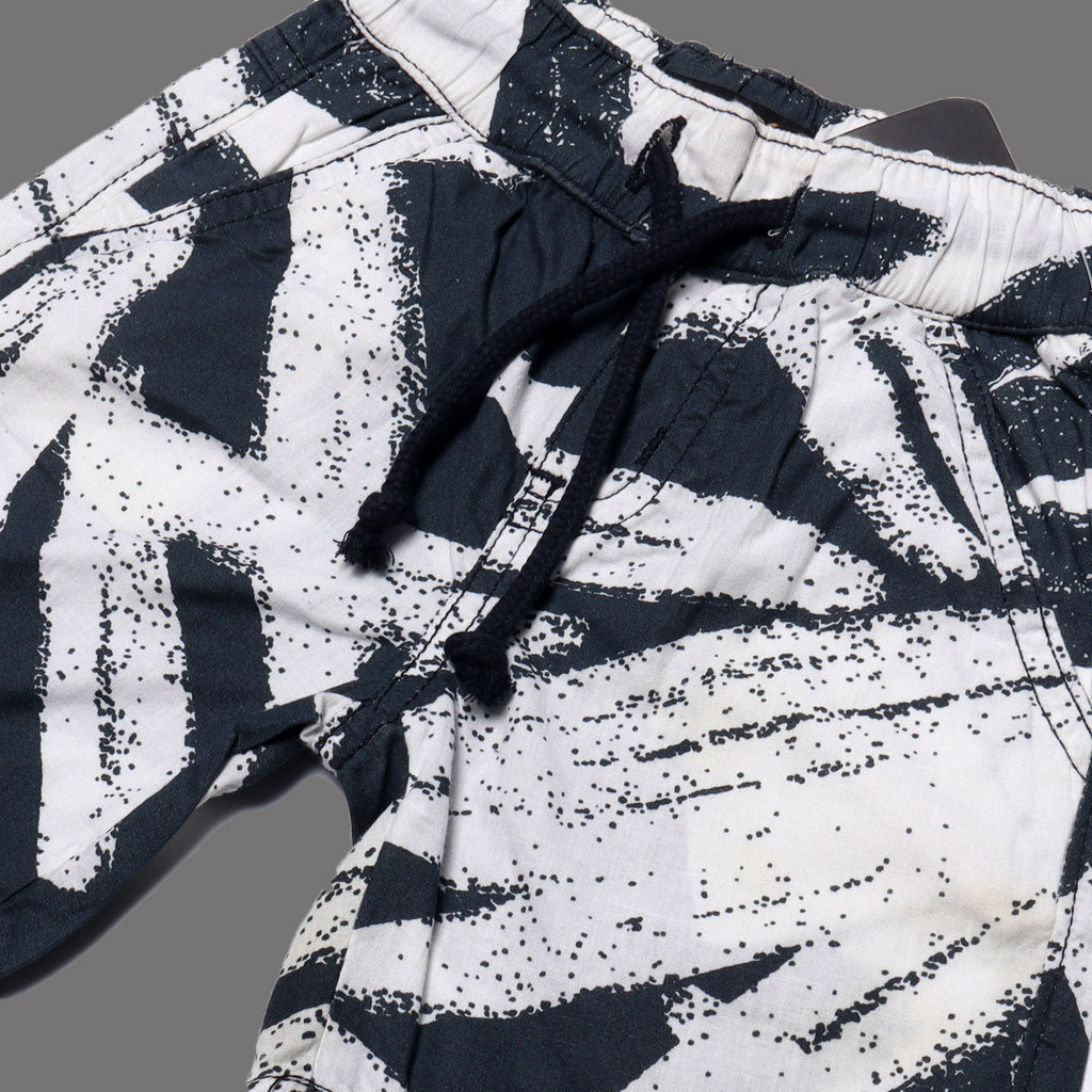 WHITE WITH BLUE PATTERN COTTON SHORT FOR BOYS