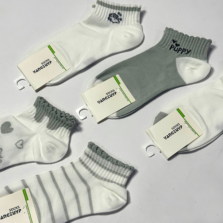 Pack Of 2 Premium Quality Socks For Women Secondary image