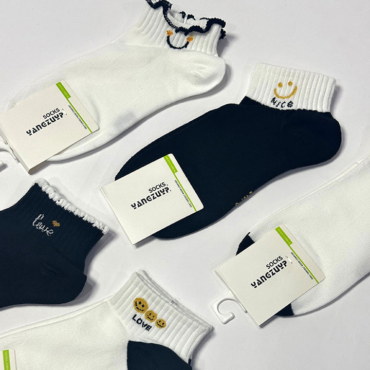 Pack Of 2 Premium Quality Socks For Women Secondary image