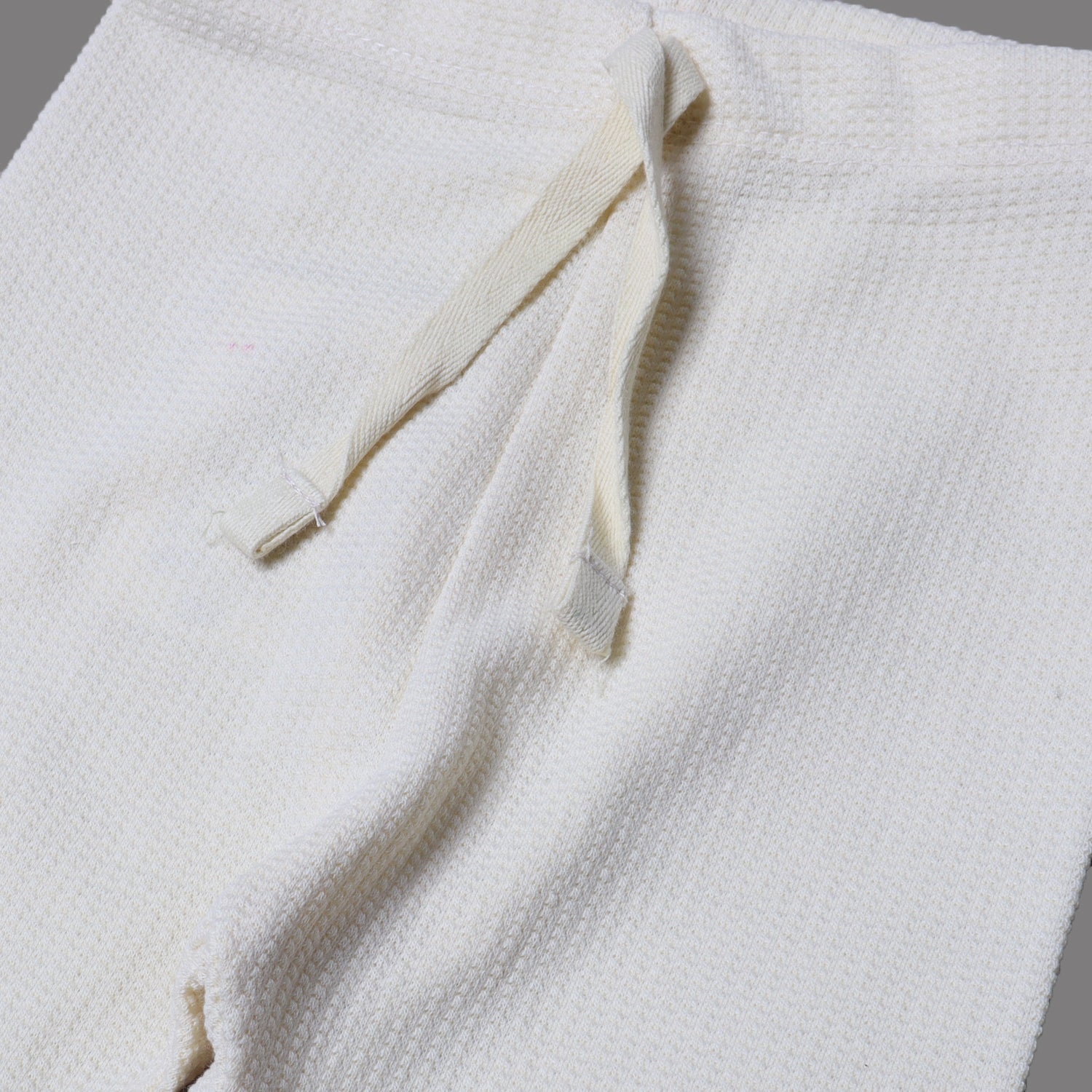 CREAM WITH KNOT THERMAL FABRIC BOTTOM FRIL PLAIN PAJAMA TROUSER Secondary image