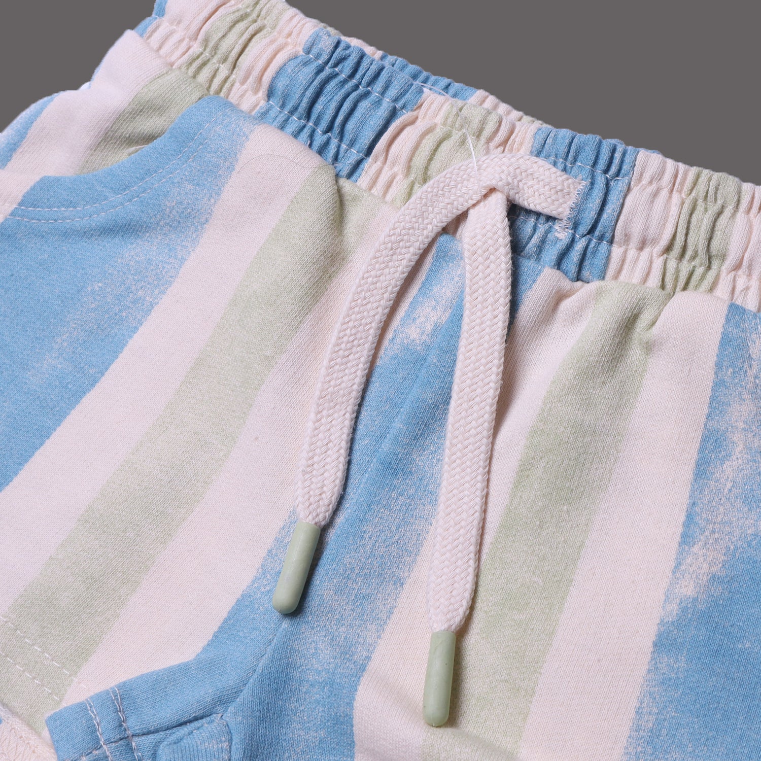 MULTI COLOR DOUBLE POCKETS SHORTS UNISEX Secondary image