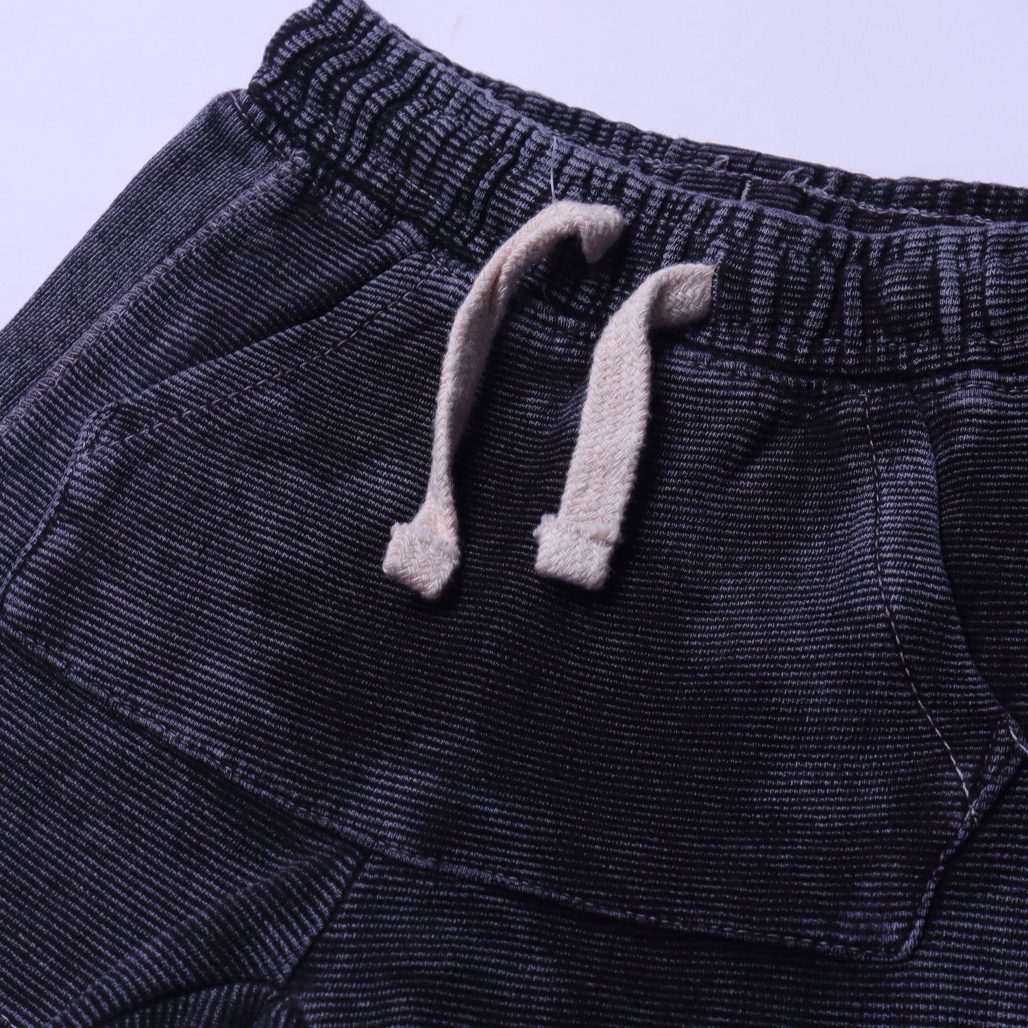 BLACK SHADED DOUBLE POCKETS SHORTS FOR BOYS