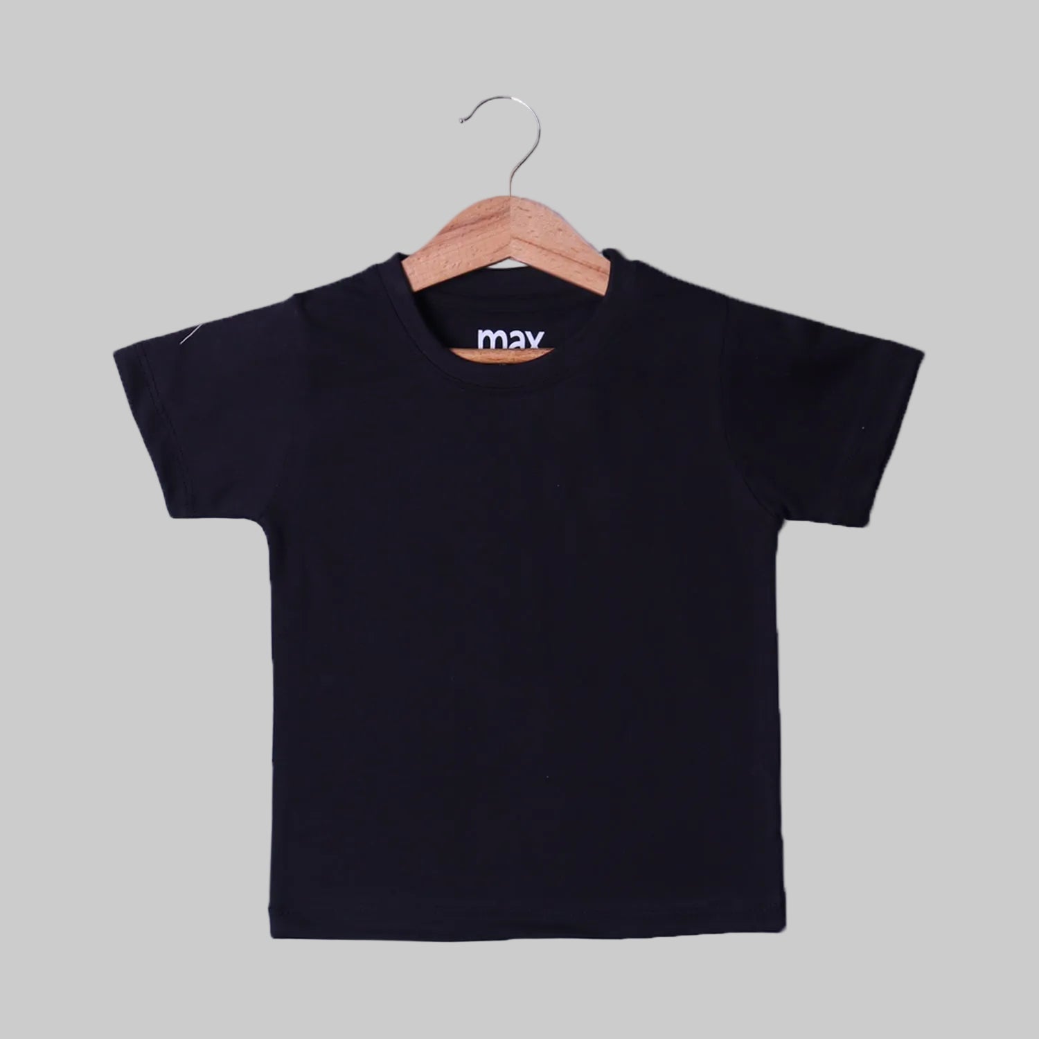 BLACK PLAIN HALF SLEEVES T-SHIRT FOR SUMMERS