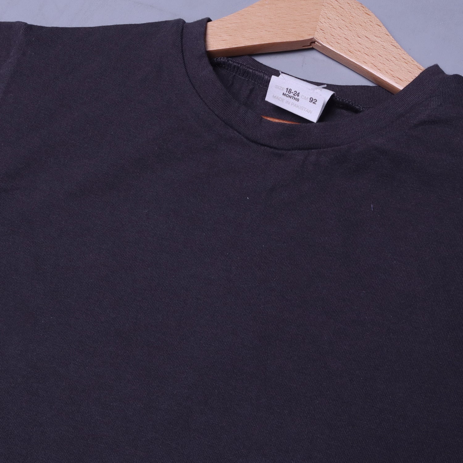 PLAIN DULL BLACK HALF SLEEVES T-SHIRT Secondary image