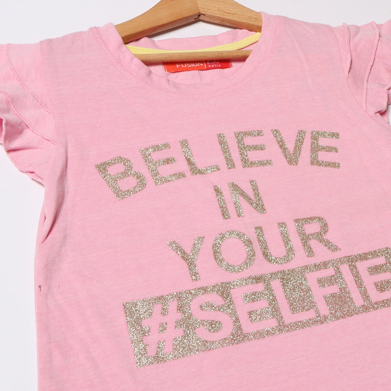 LIGHT PINK BELIEVE IN YOUR SELFIE PRINTED T-SHIRT FOR GIRLS Secondary image
