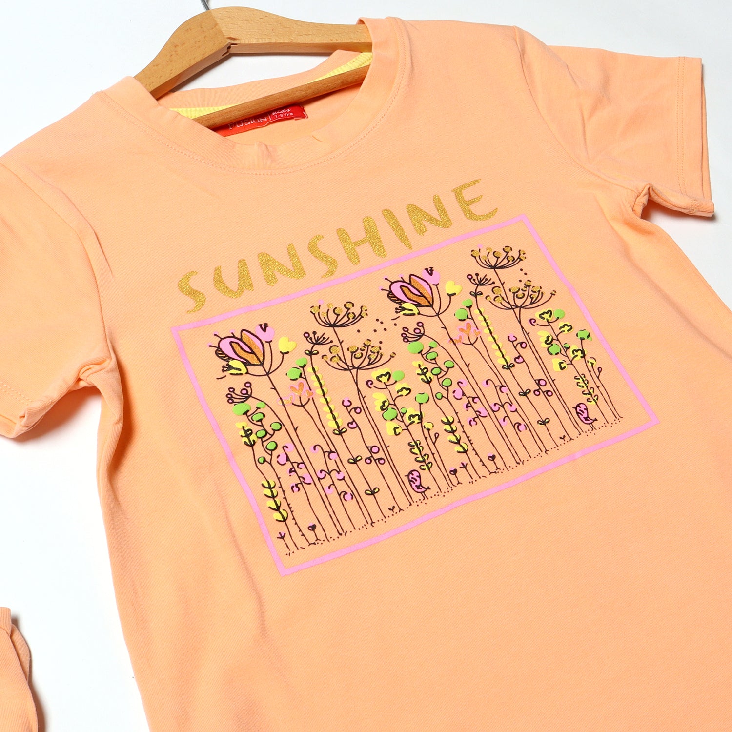 PEACH SUNSHINE FLOWERS PRINTED T-SHIRT FOR GIRLS Secondary image