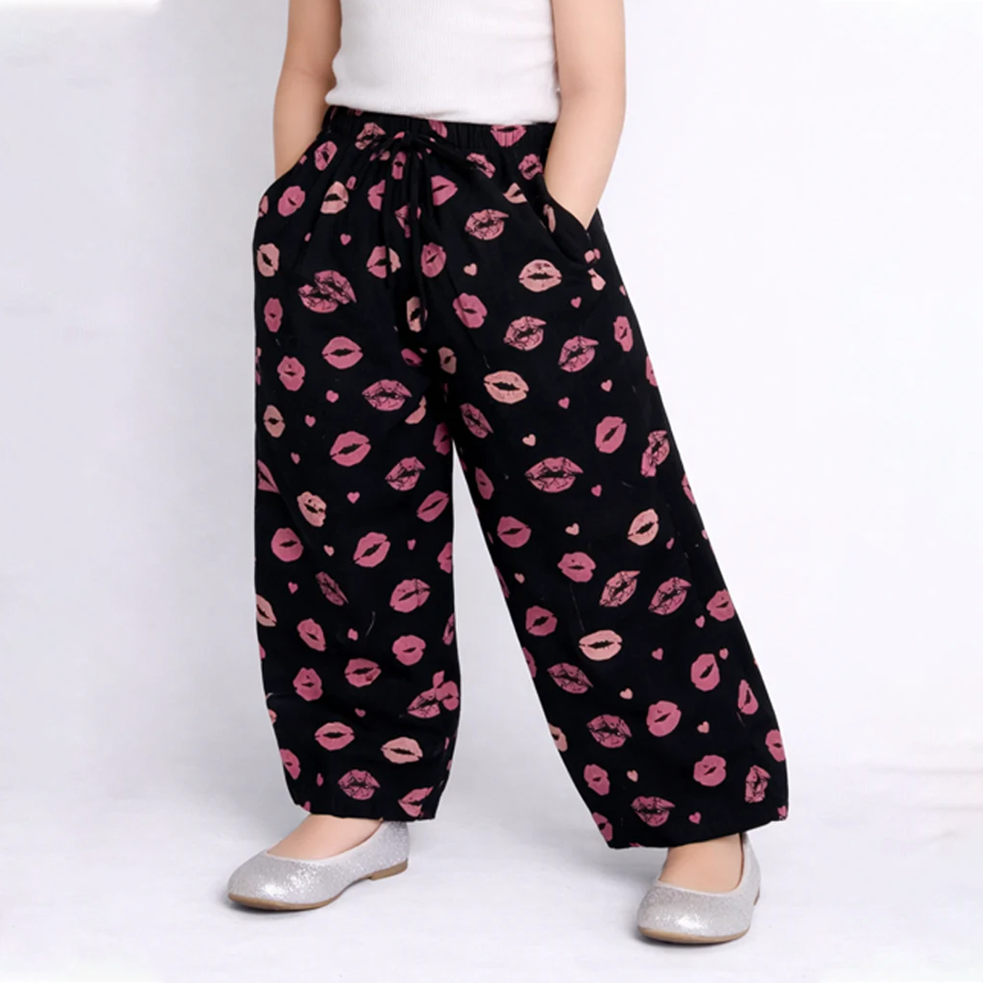 Black Lips Print Plazo Pockets Pajama For Girls Main image