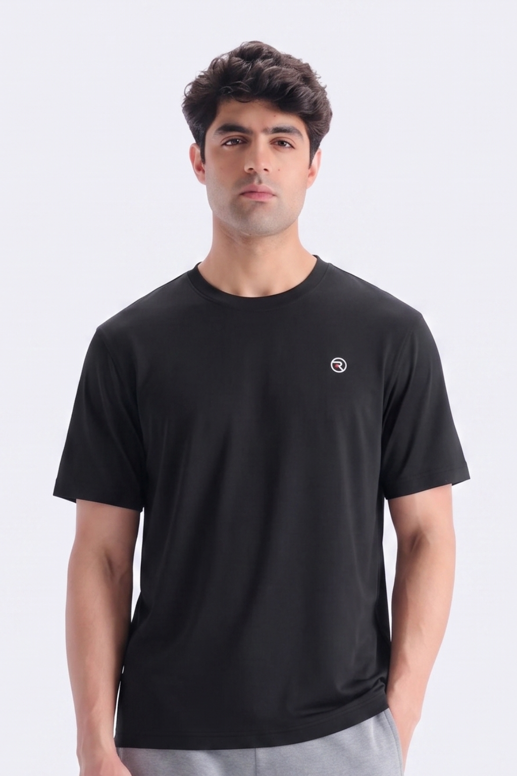 Black Plain "R" Logo Print T-Shirt For Men Main image