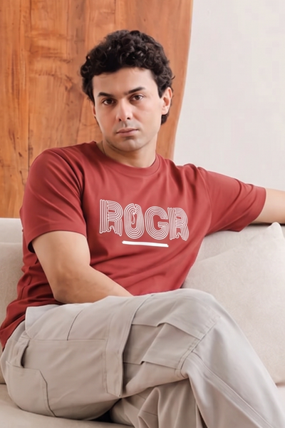 Dull Red Roger Print T-Shirt For Men