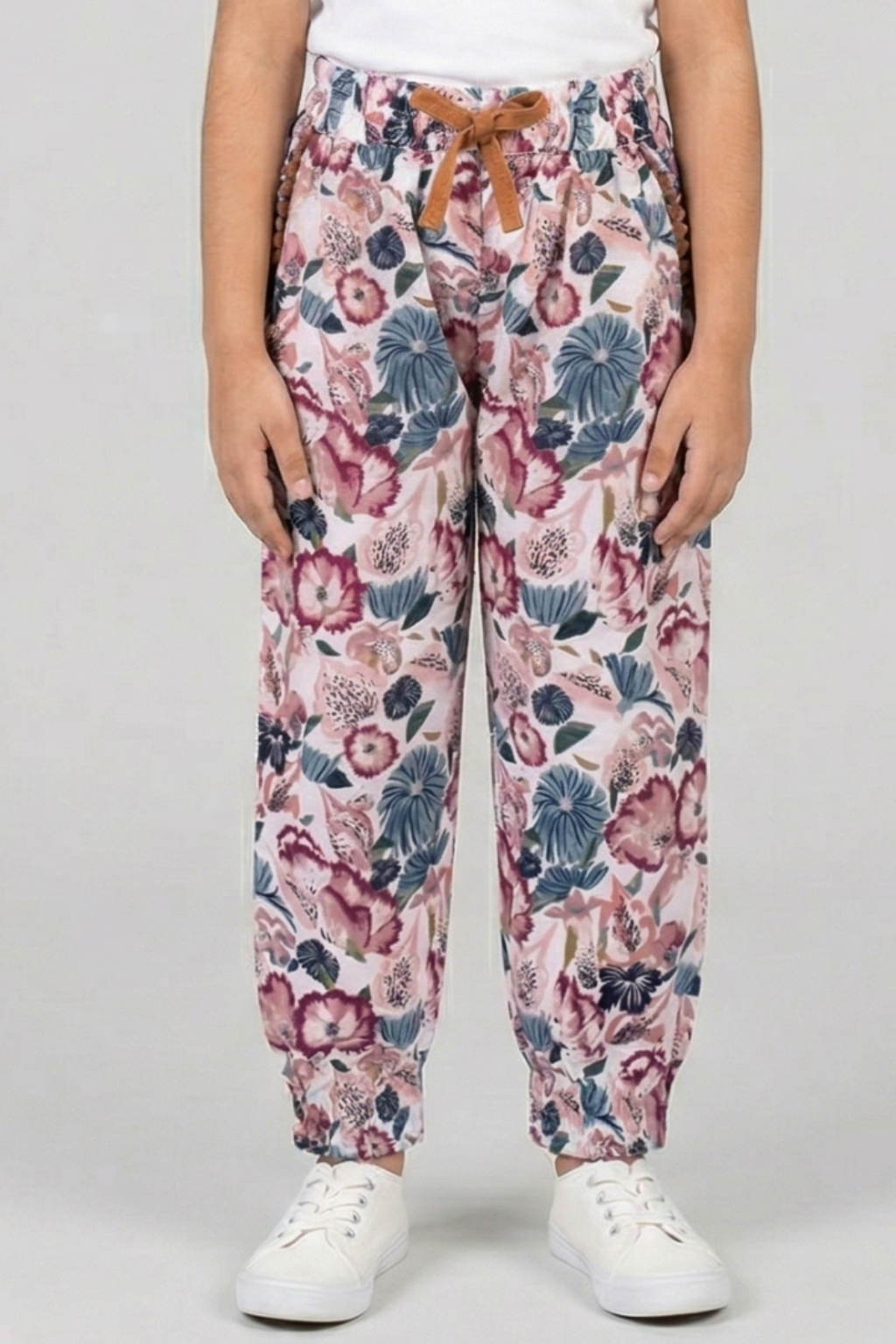 NEW WHITE WITH PINK & GREEN BIG FLOWERS PRINTED COTTON PAJAMA
