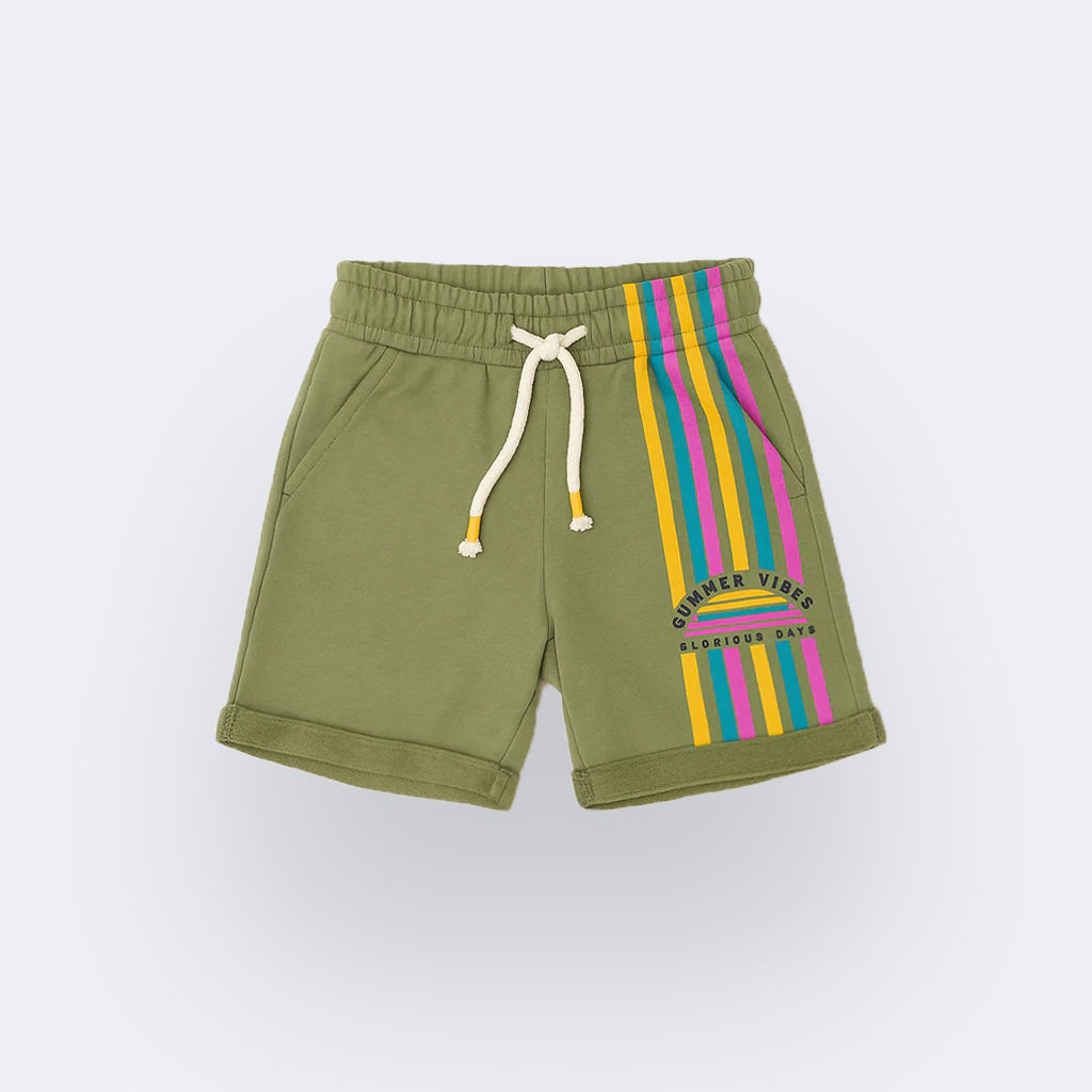GREEN SUMMER VIBES PRINT SHORTS FOR UNISEX Main image