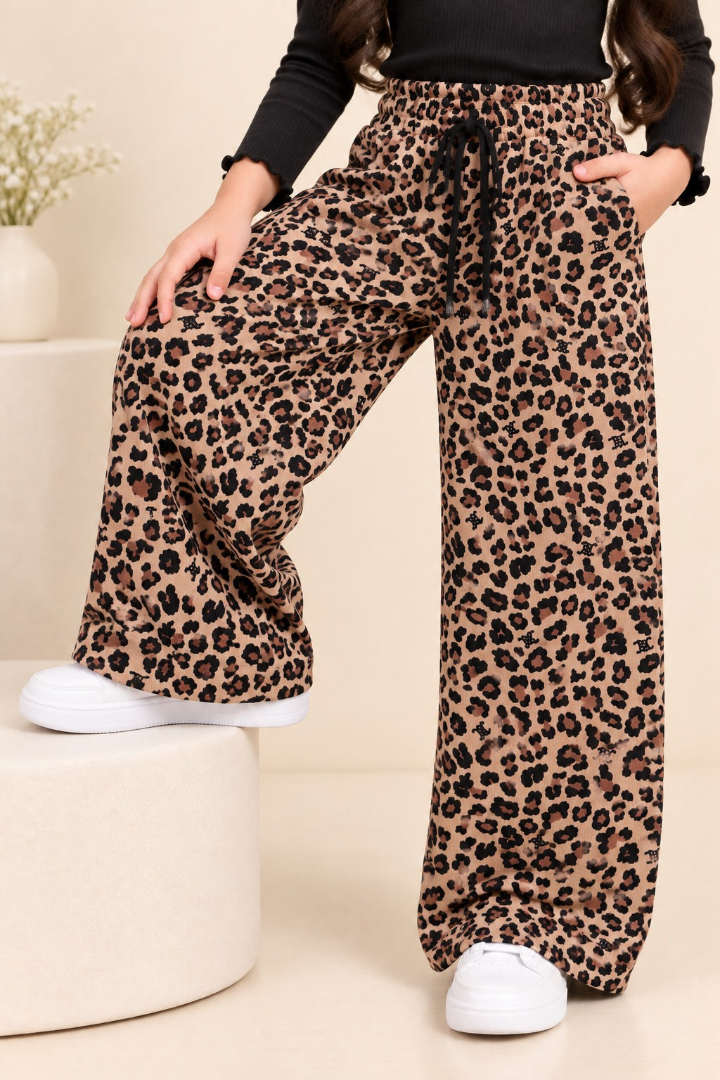 Cheetah Ribloom Fabric Flapper Secondary image