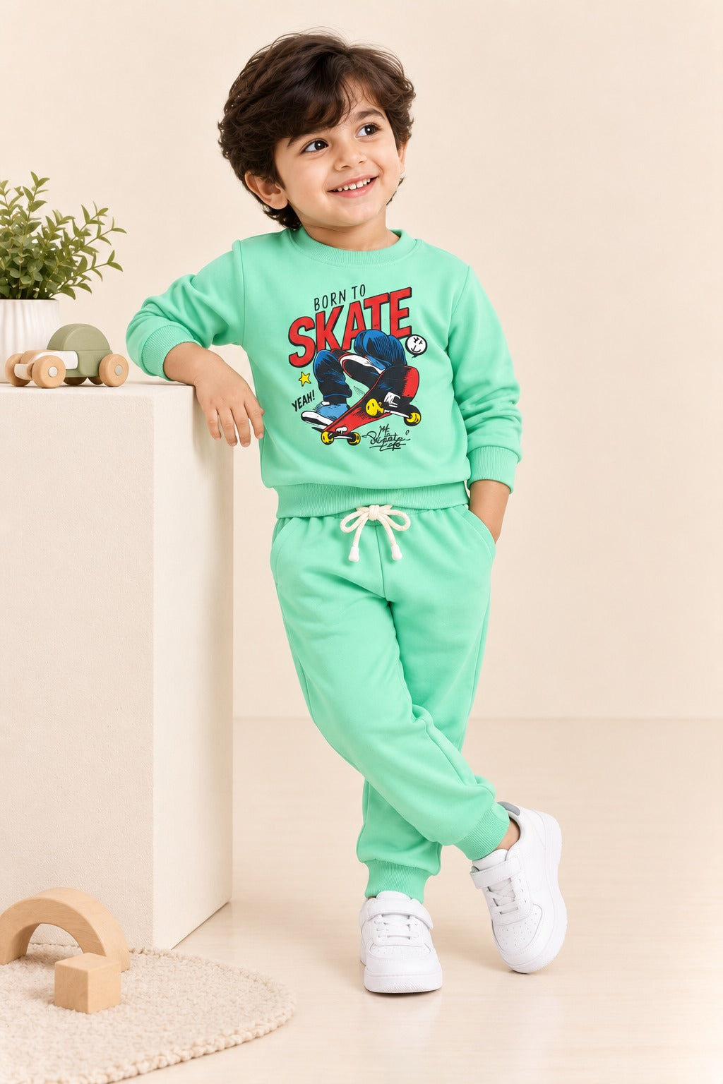 Turquoise Skate Terrona Fabric Suit Main image